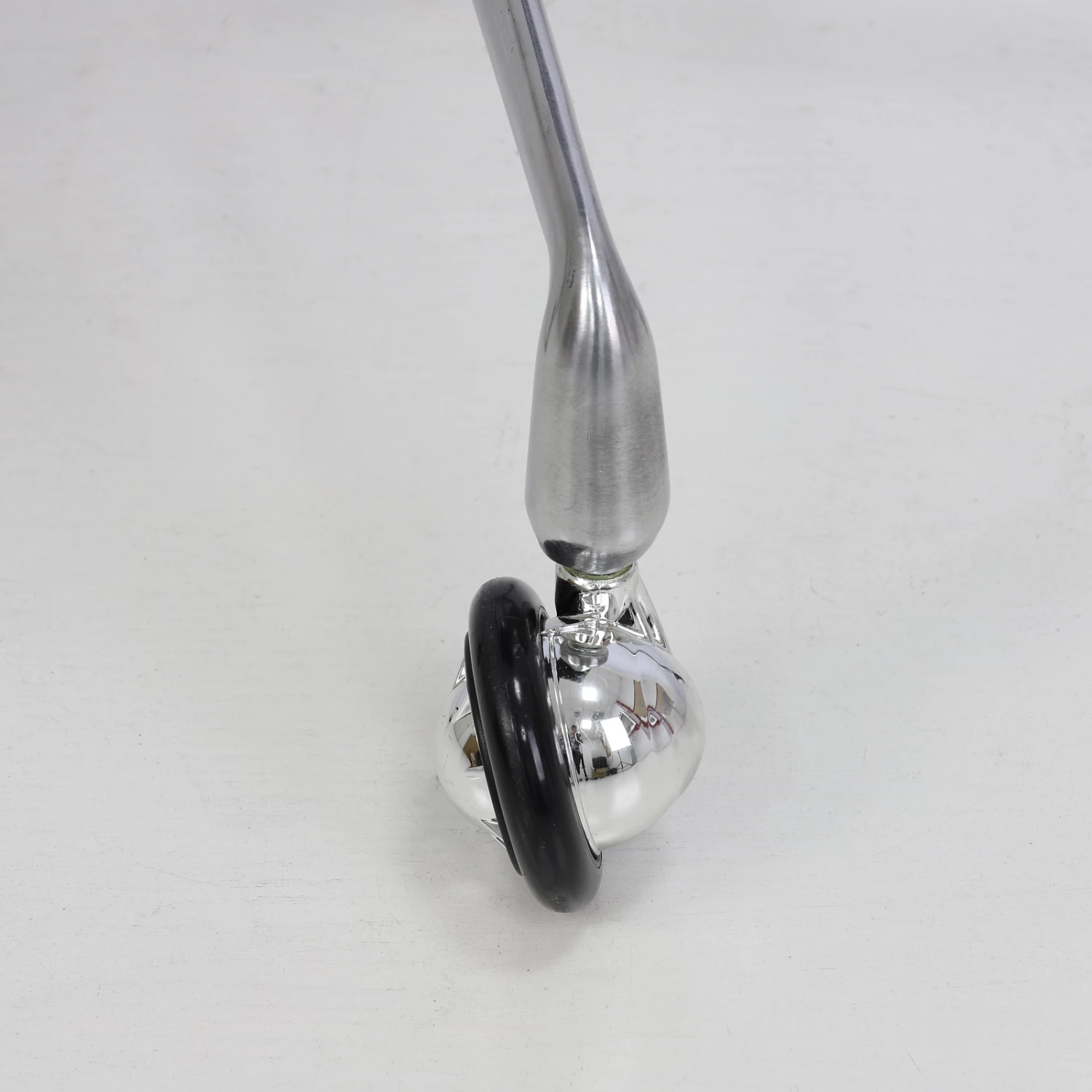 Groomer's Modern Groomer Stool With Square Cushion (Grey) - Image 3